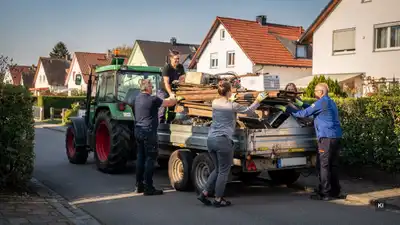 Altmaterialsammlung in Wolpertswende und Mochenwangen durch die Feuerwehren